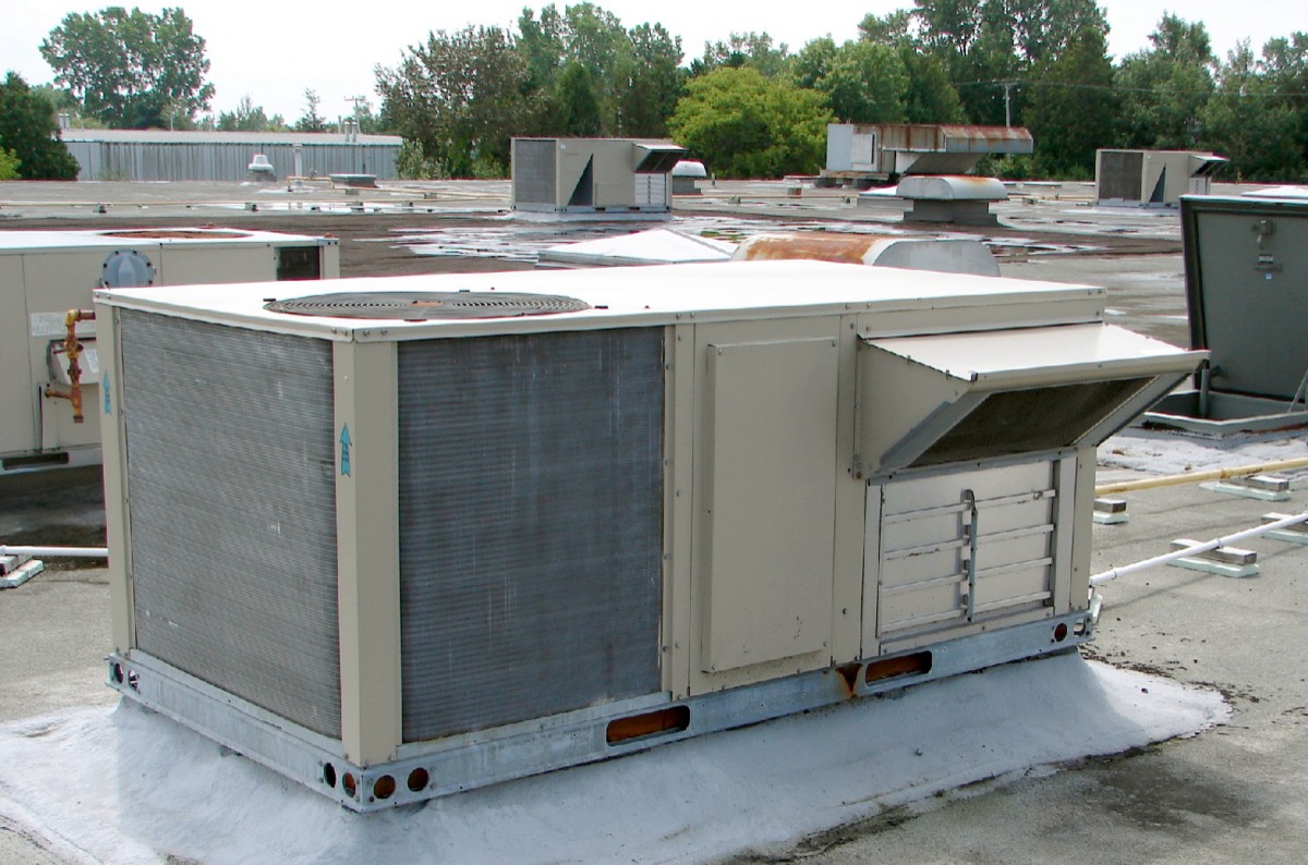 Large space commercial AC rooftop unit